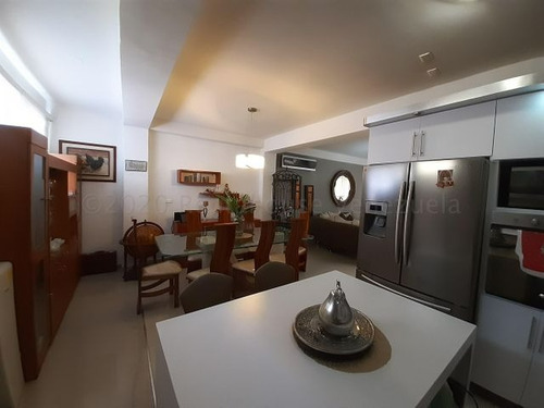Imagen 6 de 29 de Hermoso Townhouse En Mañongo Naguanagua, El Inmueble Cuenta Con Planta Electrica 100%, Pozo De Agua, 3 Habitaciones, 3 Baños, 2 Puestos De Estacionamiento, Se Vende Semi Amoblado