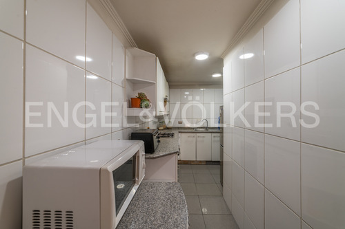 Vende 2d/2b. Excelente Ubicación.