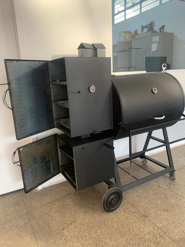 Imagem 3 de 3 de Pit Smoker Com Forno 70 Quilos
