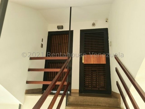 Imagen 8 de 14 de Apartamento Duplex Venta Las Mercedes 22-18159 Eva Castillo 0414.306.72.20