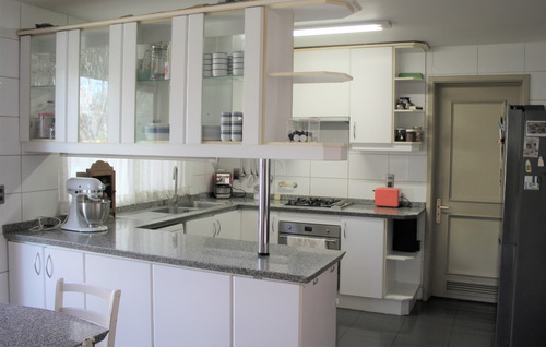 Preciosa Casa En Venta 5 Dorm Piedra Roja Chicureo Colina
