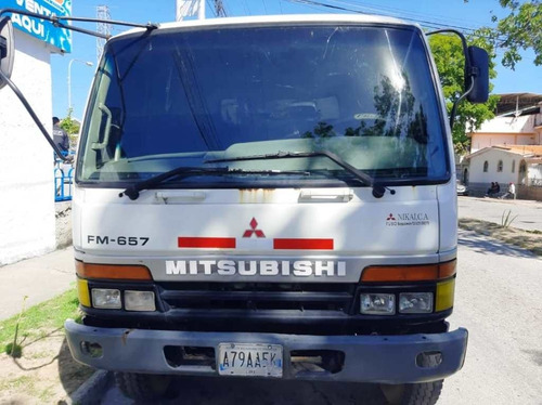 Imagen 3 de 10 de Mitsubishi Fm-657 2008 4x2 Sincrónico