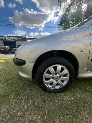 Peugeot 206 1.6 Sw Xt Premium