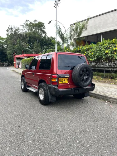 Mitsubishi Montero 2.4 V11