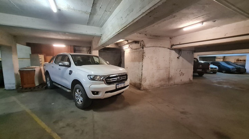 Imagen 3 de 10 de Cochera Cubierta En Venta Barrio Belgrano Bariloche