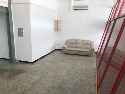Imagen 11 de 28 de Estacion De Servicio Av. Constitucion Con Calle Carabobo 3500 Mts2