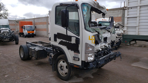 Imagen 2 de 10 de Isuzu 600 2018 (ojo Por Partes)