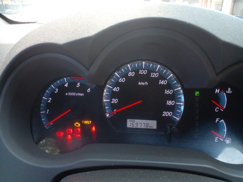 Toyota Hilux SW4 3.0 Srv 7l 4x4 Aut. 5p