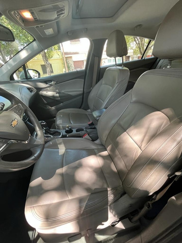 Imagen 11 de 15 de Chevrolet Cruze