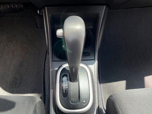 Imagen 6 de 15 de Nissan Tiida 2015