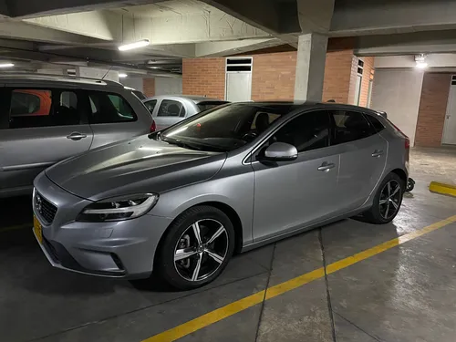 Volvo V40 2.0 T4 Drive-e R-design