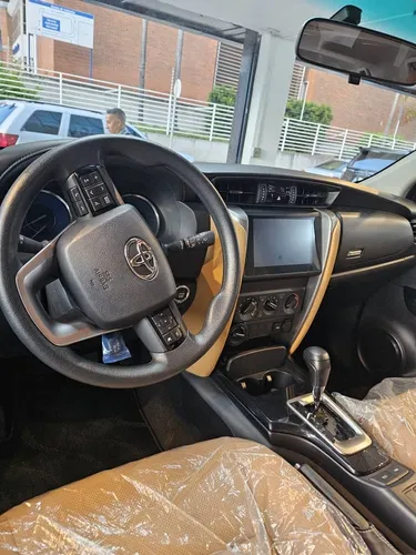 Toyota Fortuner 2.7 4x4