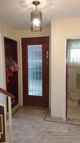 Imagem 14 de 15 de Casa Com 04 Dormitorios!!! - V-3557