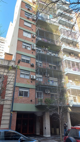 Departamento De 2 Ambientes En Pleno Centro Comercial De Flores - Nuevo Wp De Contacto 1137868438!