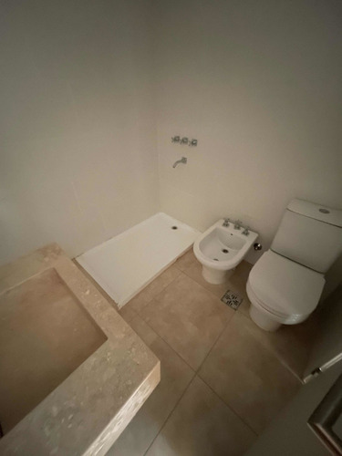 Imagen 8 de 11 de Re Tasado Venta- Depto 2 Ambientes A Estrenar Con Cochera !