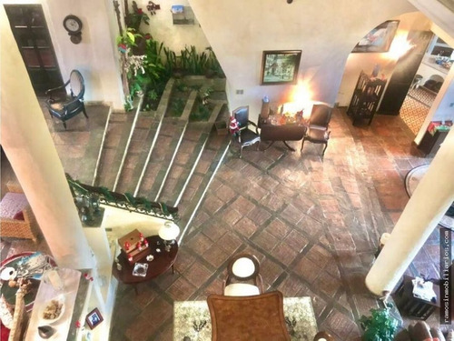 Imagen 7 de 21 de En Venta Casa Altos De Guataparo.