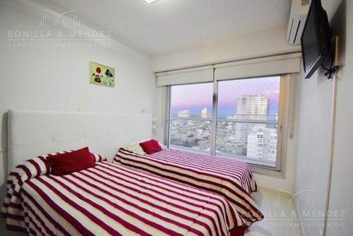 Seasons Tower, Frente Al Conrad Y A La Mansa, 2 Suites.