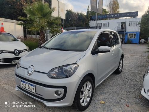 Volkswagen Up! 2016 1.0 High Up! 75cv