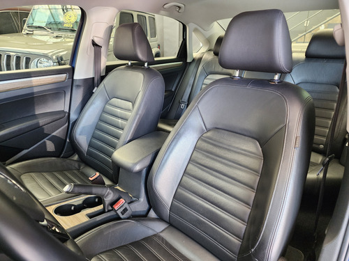 Volkswagen Passat 2.5 Tiptronic Highline At