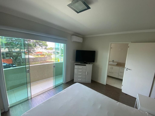 Imagem 9 de 19 de Sobrado Com 4 Dormitórios À Venda, 157 M² Por R$ 930.000,00 - Água Verde - Curitiba/pr - So0054