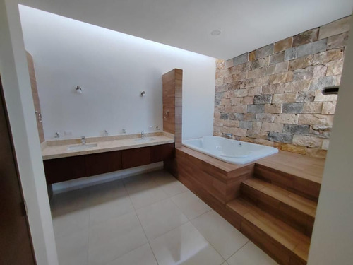 Casa En Venta En Privada Las Margaritas