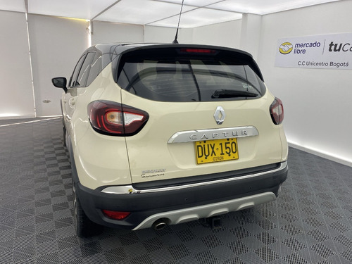 Imagen 8 de 25 de Renault Captur 2.0