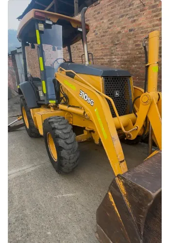 Retroexcavadora John Deere