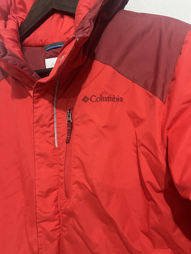 Chamarra Columbia Roja Acolchada Talla L (14-16) Niño (Usado)