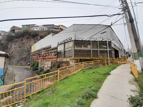2.500 M2 Santos Ossa Av. Argentina (79905)