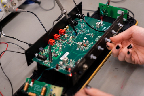 Imagen 6 de 10 de Etherwave Theremin Análogo De Moog Music Con Salidas Cv