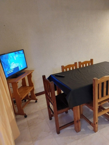 Imagen 11 de 16 de Departamento Temporario En Villa Gesell Para 6 Personas