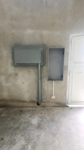 Galpón En Venta/avenida Intercomunal Turmero/pg1112