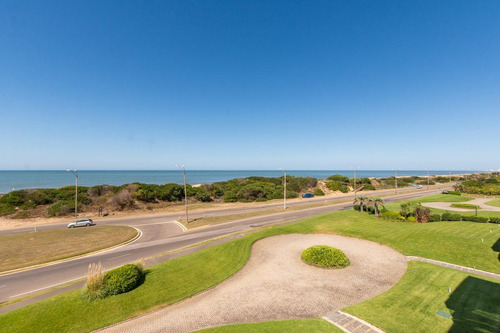 Imagen 2 de 30 de Apartamento Venta 3 Dormitorios Mas Dependencia Rincón Del Indio Punta Del Este Vista Al Mar