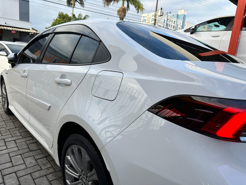 Toyota Corolla Hibrido com apenas 25.000km