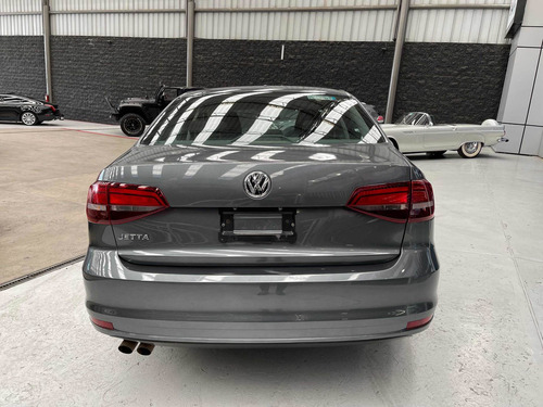 Imagen 3 de 12 de Volkswagen Jetta 2017 2.0 Tiptronic At
