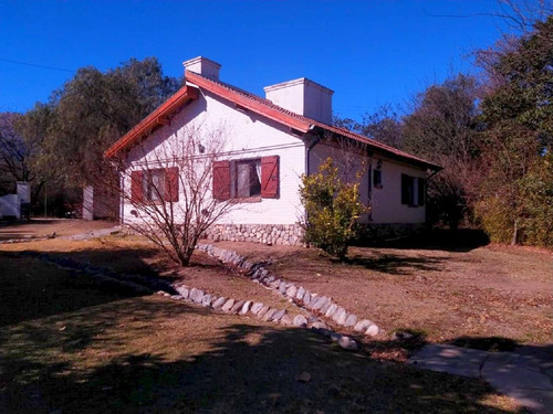 Imagen 3 de 11 de 2 Casas De 75 M2 Piscina En Zona Comercial Venta Av. Norte Merlo San Luis