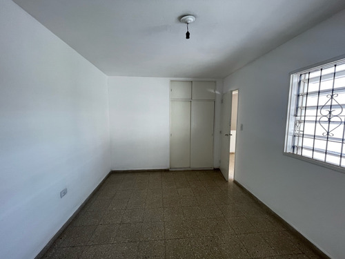 Casa En Venta Alto Alberdi - 3 Dormitorios - Cochera - Escritura Y Planos!