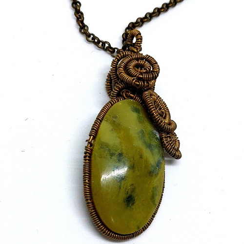 Collar Piedra Serpentina Verde Amuleto Colgante Chakra Amor