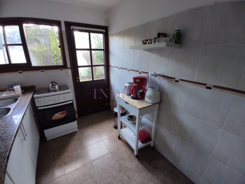 Imagen 12 de 30 de Casa Con 3 Dormitorios, 2 Baños Mas Dependencia, Piscina Y Parillero! - Punta Del Este Marly