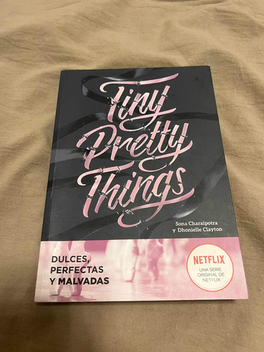 Tiny Pretty Things - Libro Físico - Serie De Netflix