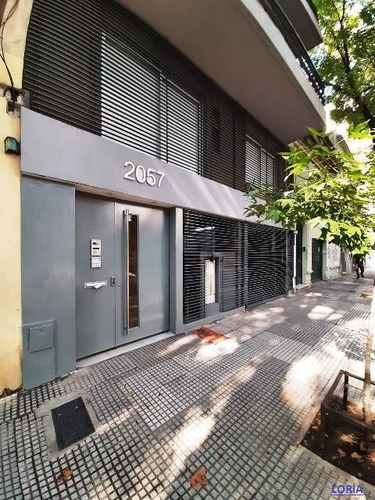 1 Ambiente Contra Frente - Con Balcón - Con Cochera.-