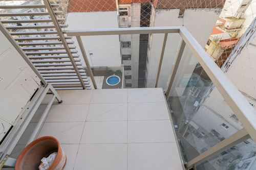 Venta 3 Ambientes Con Dependencia Y Cochera