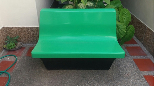 Banco En Fibra De Vidrio Para Dos Personas, Color Verde.85$