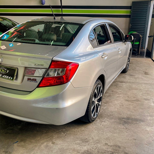 Imagem 5 de 13 de Honda Civic
