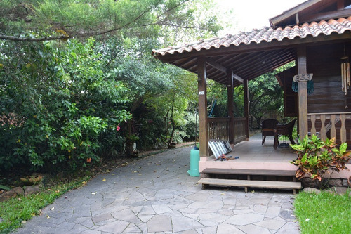 Casa Em Ipanema Com 2 Dormitórios - Lu260666