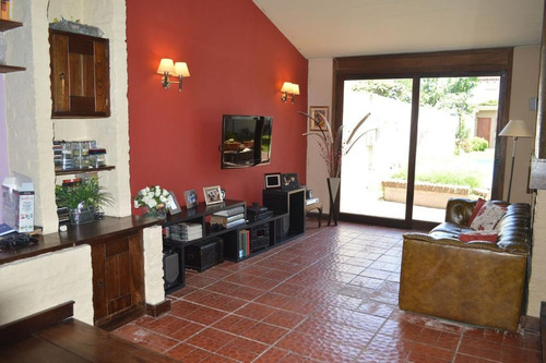 Casa 6 Amb. Ramos Mejia - (lote 10x58 Mtrs.)