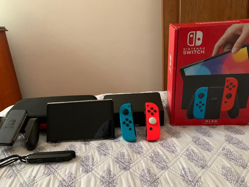 Nintendo Switch Oled+ 3 Juegos +mucho Más(precio Negociable)