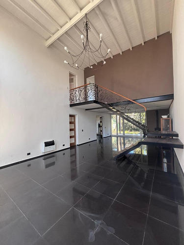 Casa En Los Polvorines