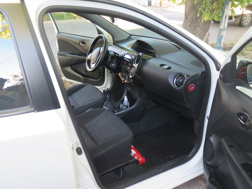 Toyota Etios Xs 1.5 M/t