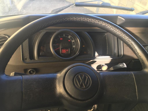 Imagem 6 de 11 de Volkswagen Perua Kombi 2013/2014